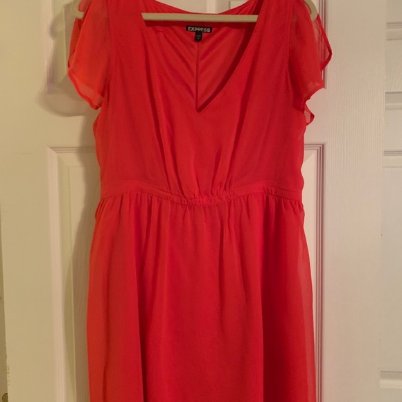 Express Dress - Picture 3 of 7